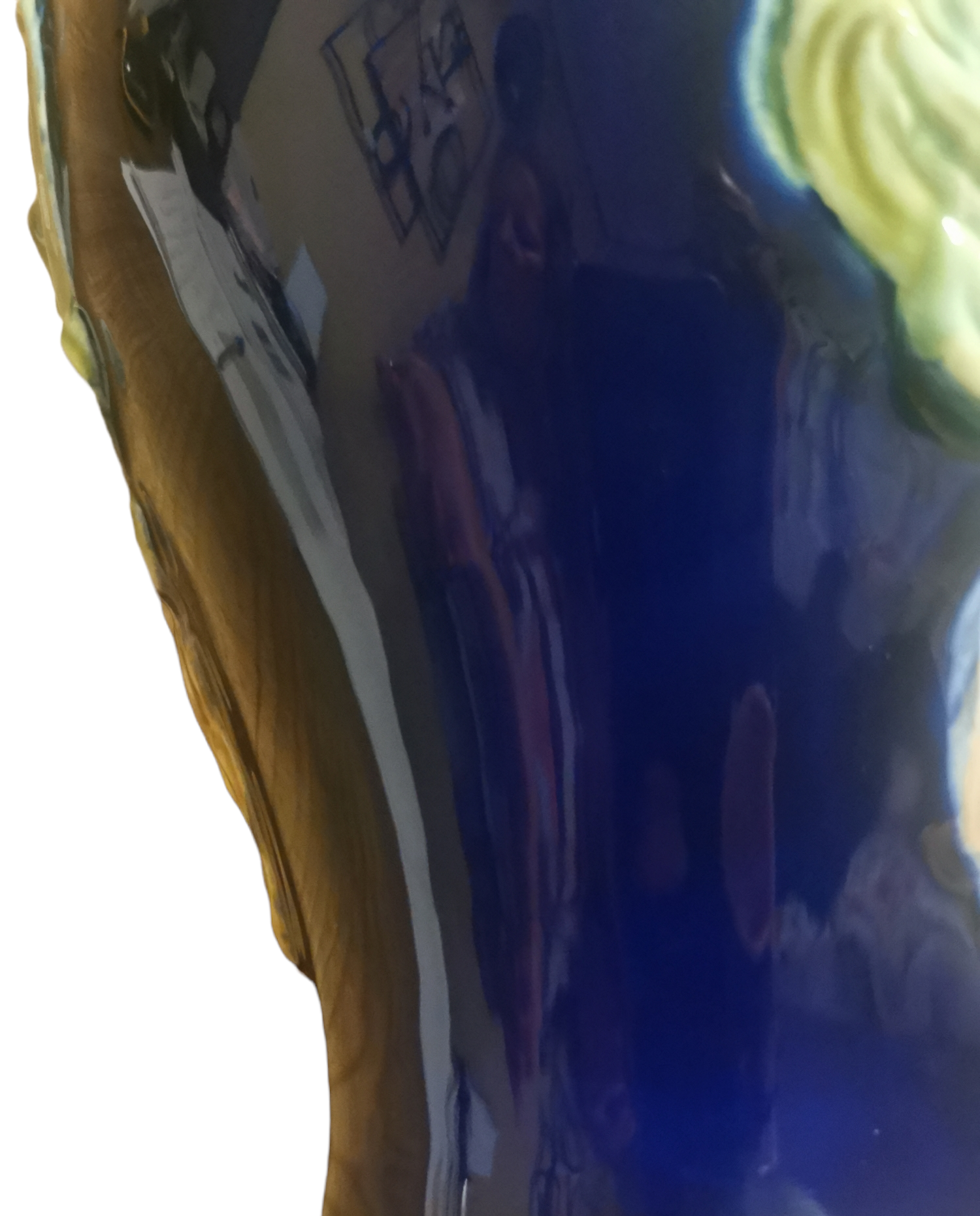 Superfície brilhante azul e castanha com relevo e reflexos