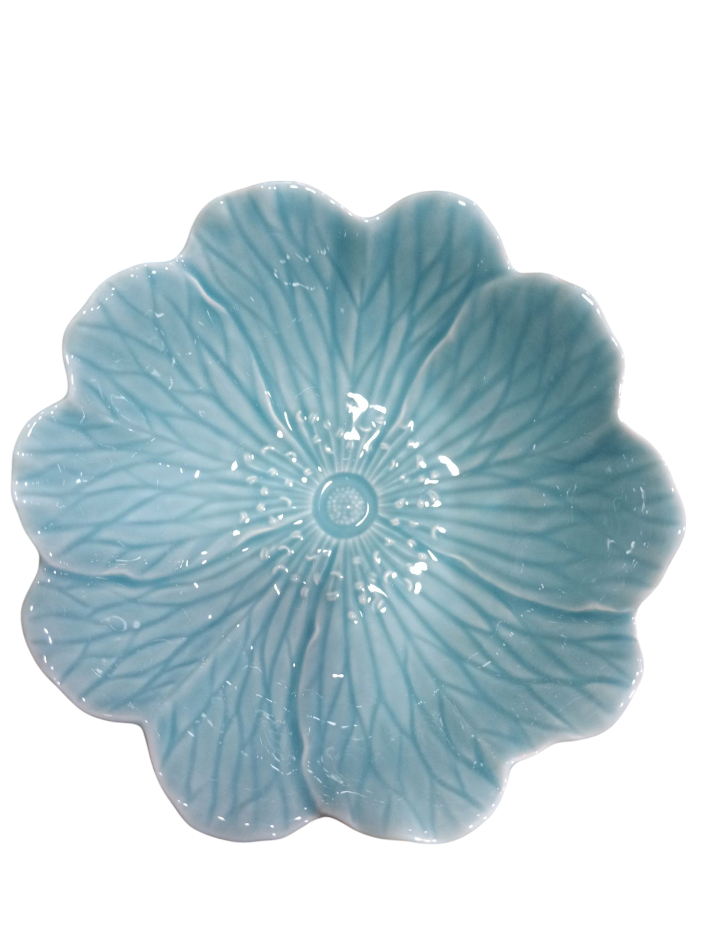 prato decorativo azul claro em forma de flor com textura de veias