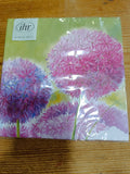 Guardanapo de papel com flores cor-de-rosa, lilás e roxo