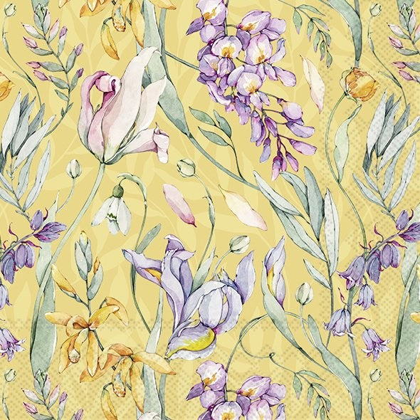 Papel de parede ou tecido decorativo com padrão floral lilás, branco, amarelo e verde sobre fundo amarelo