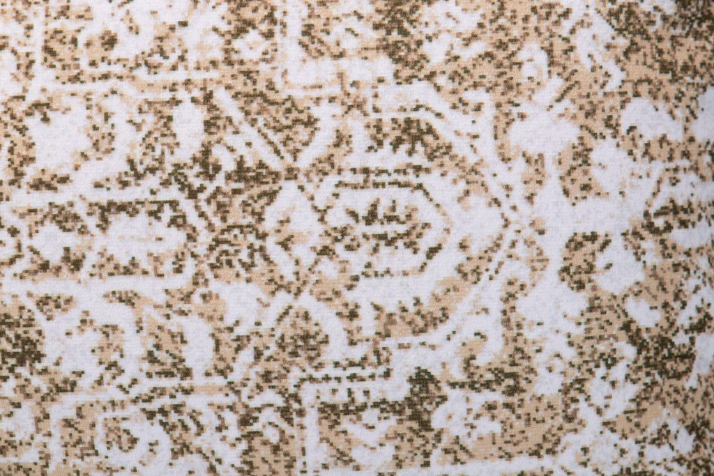 Tapete bege com padrões geométricos castanhos em relevo