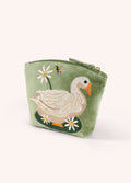 Bolsa de veludo verde bordada com cisne, flores e abelha