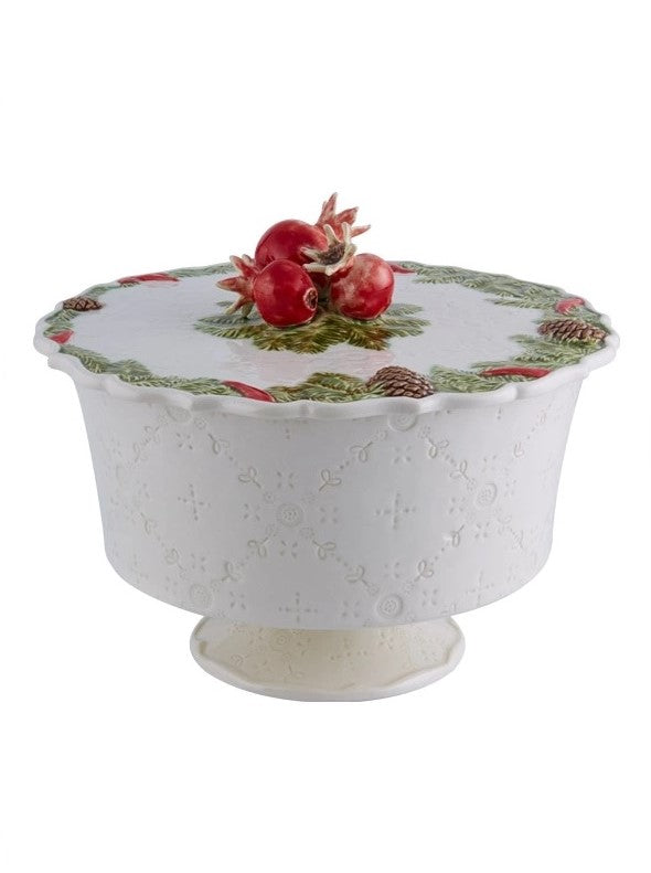 Taça cerâmica branca com tampa decorada com folhagem e romãs vermelhas em relevo.