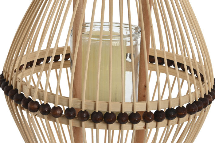 Lanterna decorativa de madeira com vela dentro