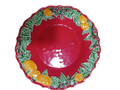 Prato cerâmico vermelho decorado com frutas e folhas