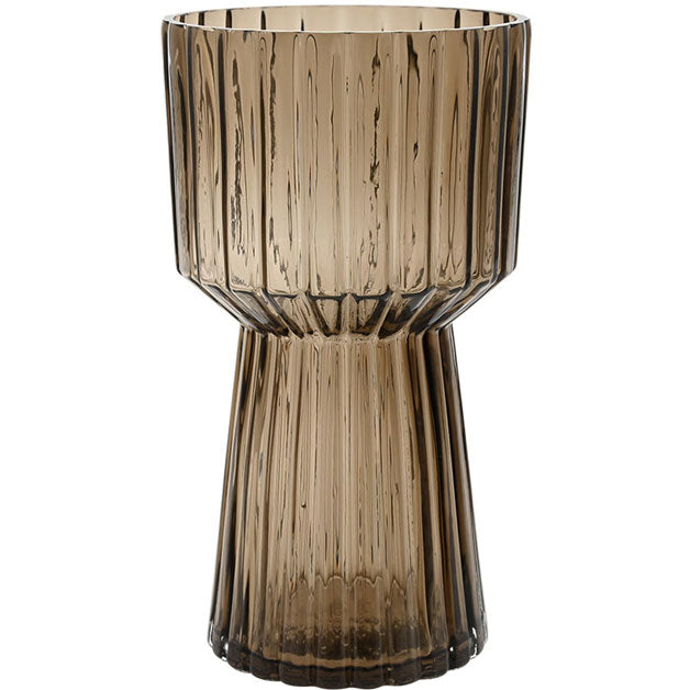 Vaso de vidro castanho com textura vertical e formato cilíndrico afunilado