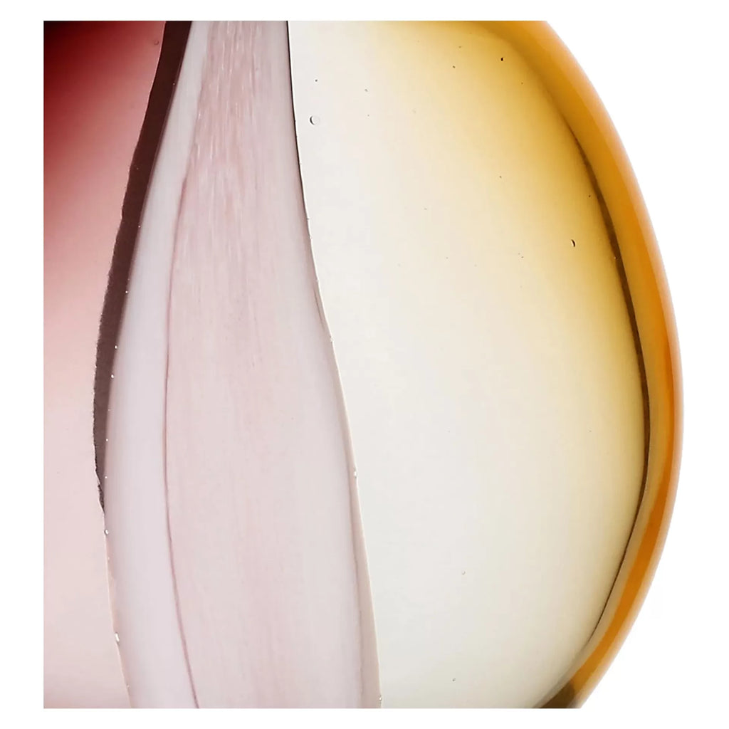 Pinceladas de tinta em tons rosa velho, branco e amarelo com textura