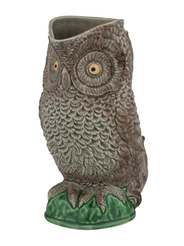 Vaso de coruja cinzenta com base verde em cerâmica