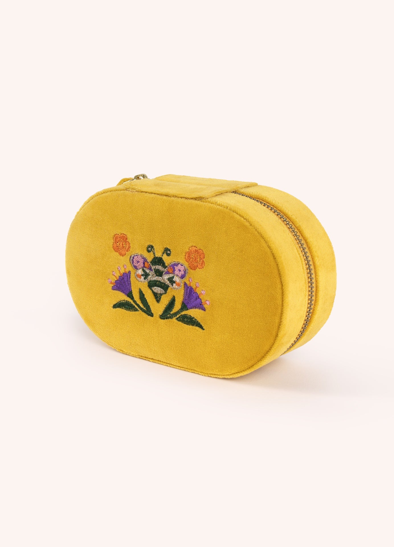 Necessaire oval amarela com bordado colorido de abelha e flores